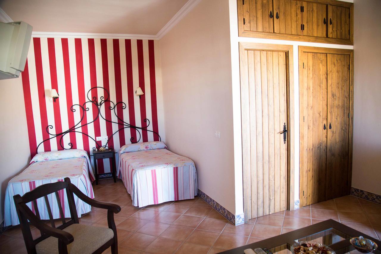 Hotel Rural Andalucia Sierra de Yeguas Extérieur photo